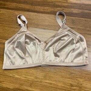 Bali‎ Bra 3820 Size 42DD Beige Full Coverage Wireless Comfort Everyday Lingerie